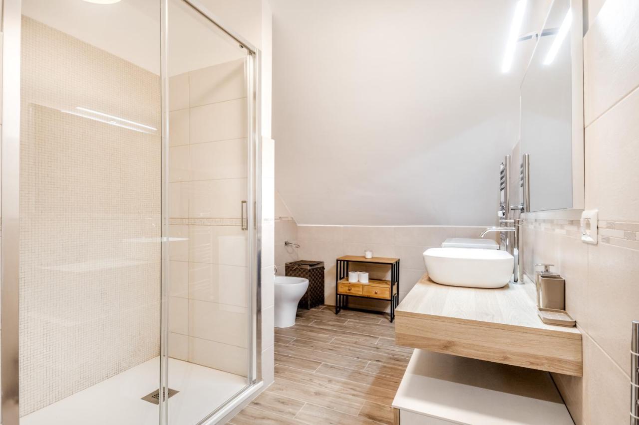 Bbhome Penthouse Bright And Elegant Metro Conca D'Oro ローマ エクステリア 写真