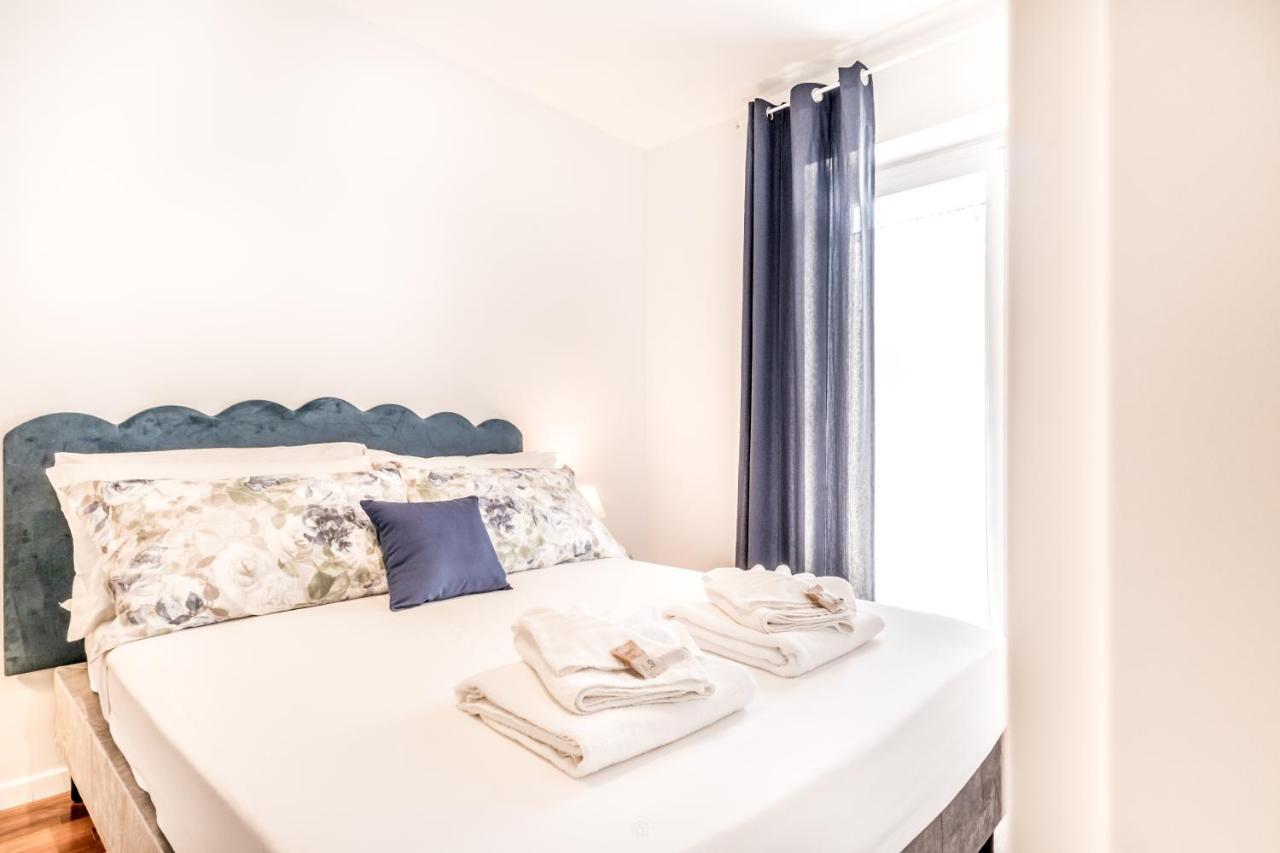 Bbhome Penthouse Bright And Elegant Metro Conca D'Oro ローマ エクステリア 写真